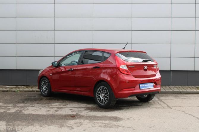 Hyundai Solaris I Рестайлинг с пробегом 2014 года, цена 755 000 рублей, 242372 км, хэтчбек, Автокод Объявления