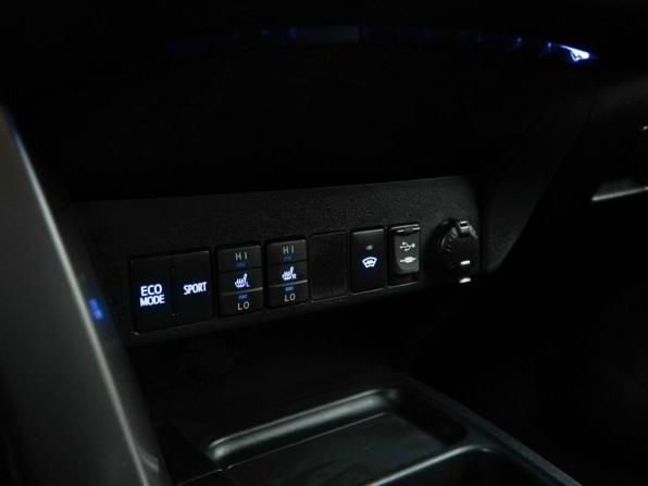 Toyota RAV4 IV (XA40) Рестайлинг с пробегом 2016 года, цена 2 649 077 рублей, 121292 км, внедорожник, Автокод Объявления
