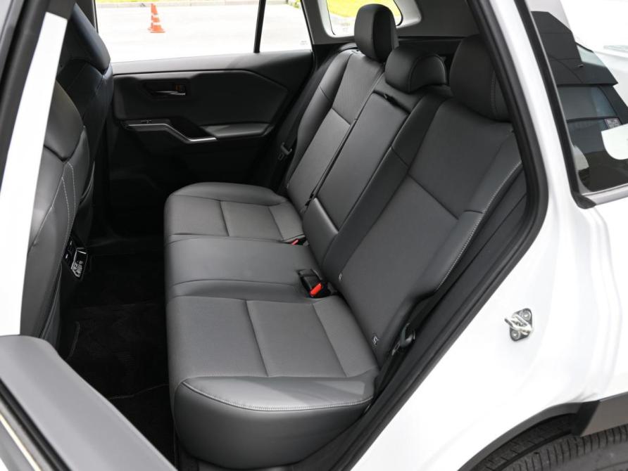 Toyota RAV4 VI (XA60) Волгоград  - изображение 11