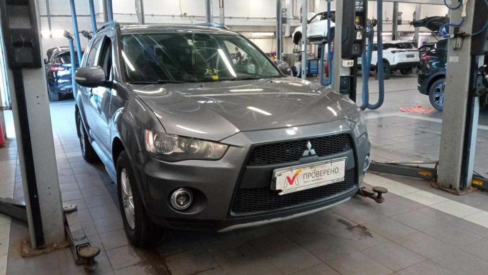 Mitsubishi Outlander II Рестайлинг Санкт-Петербург  - изображение 2