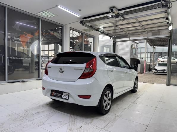 Hyundai Solaris I с пробегом 2013 года, цена 990 000 рублей, 69067 км, хэтчбек, Автокод Объявления