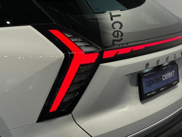 Geely Atlas II с пробегом 2023 года, цена 2 709 000 рублей, 29000 км, внедорожник, Автокод Объявления
