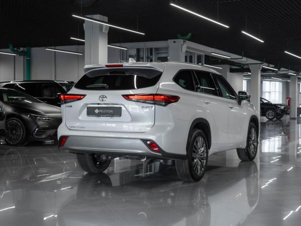 Toyota Highlander IV (XU70) с пробегом 2026 года, цена 5 300 000 рублей, 11 км, внедорожник, Автокод Объявления