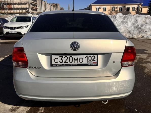 Volkswagen Polo V Рестайлинг с пробегом 2015 года, цена 880 000 рублей, 142900 км, седан, Автокод Объявления