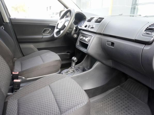 Skoda Fabia II Рестайлинг с пробегом 2011 года, цена 640 000 рублей, 183245 км, хэтчбек, Автокод Объявления