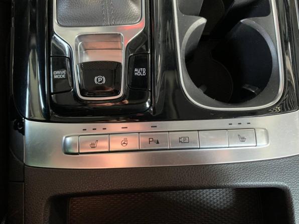 Kia Carnival IV с пробегом 2021 года, цена 3 500 000 рублей, 82000 км, минивэн, Автокод Объявления