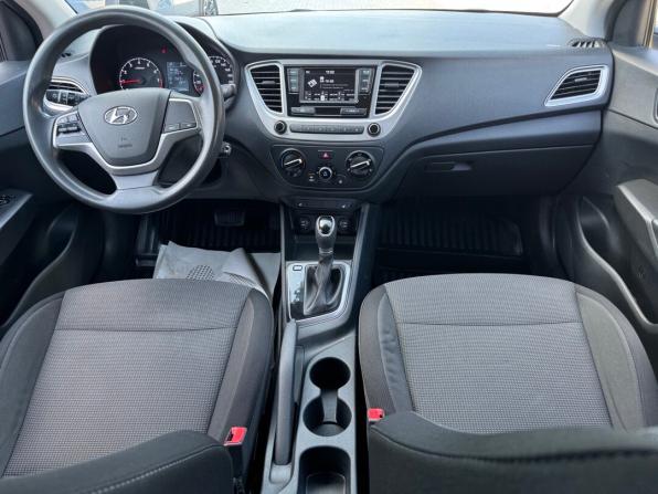 Hyundai Solaris II с пробегом 2019 года, цена 1 499 900 рублей, 60027 км, седан, Автокод Объявления