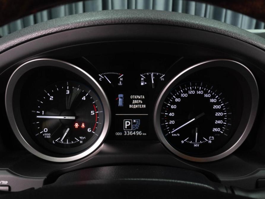 Toyota Land Cruiser 200 Series Рестайлинг 1 Тюмень  - изображение 16