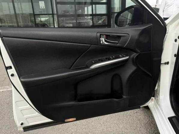 Toyota Camry VII (XV50) Рестайлинг с пробегом 2015 года, цена 1 649 000 рублей, 156854 км, седан, Автокод Объявления
