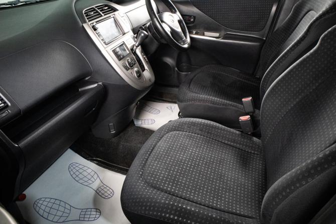 Toyota Ractis I с пробегом 2009 года, цена 764 000 рублей, 176800 км, хэтчбек, Автокод Объявления
