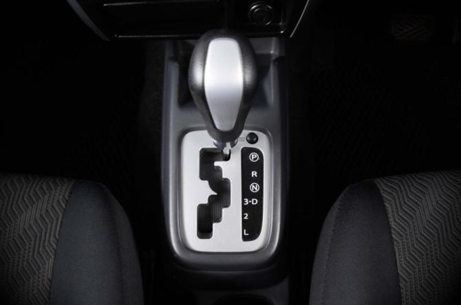 Suzuki Jimny III Рестайлинг 2 с пробегом 2012 года, цена 1 109 000 рублей, 97321 км, внедорожник, Автокод Объявления