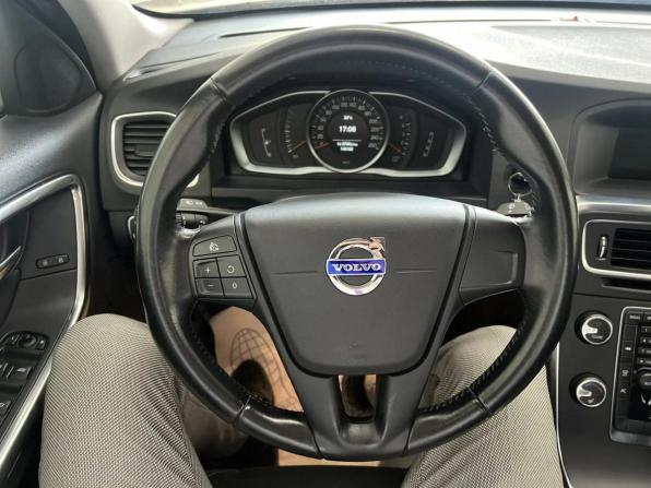 Volvo S60 II Рестайлинг с пробегом 2013 года, цена 1 538 000 рублей, 149000 км, седан, Автокод Объявления