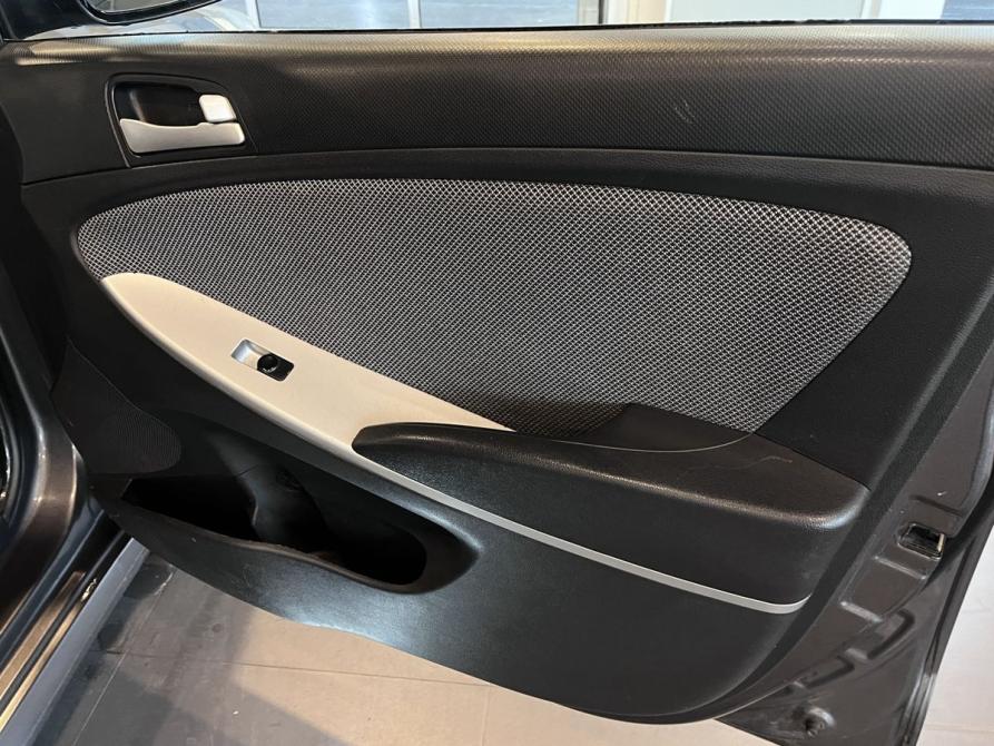 Hyundai Solaris I Чебоксары  - изображение 27