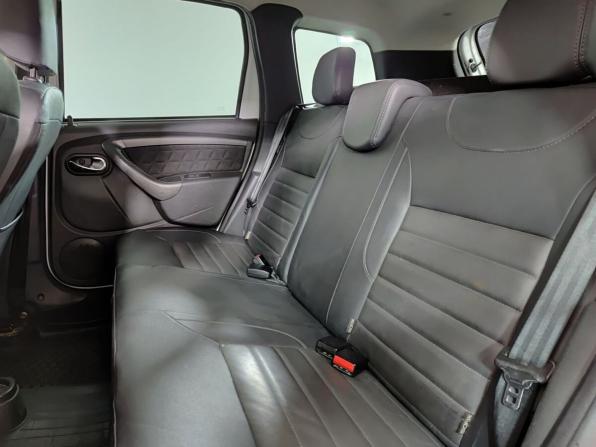 Renault Duster I Рестайлинг с пробегом 2015 года, цена 1 090 000 рублей, 210000 км, внедорожник, Автокод Объявления