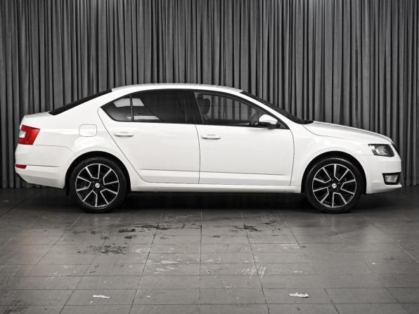 Skoda Octavia III (A7) с пробегом 2015 года, цена 1 239 000 рублей, 135143 км, лифтбек, Автокод Объявления