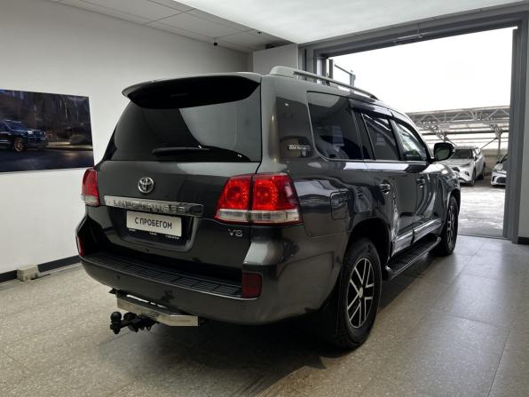 Toyota Land Cruiser 200 Series с пробегом 2011 года, цена 2 630 000 рублей, 270000 км, внедорожник, Автокод Объявления