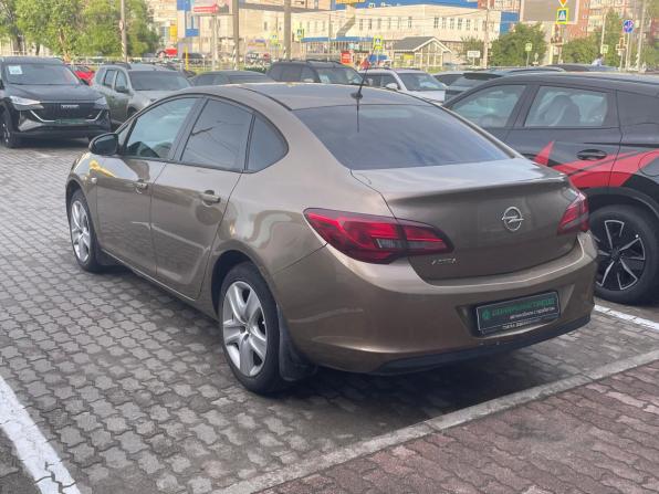 Opel Astra J Рестайлинг с пробегом 2012 года, цена 720 000 рублей, 160233 км, седан, Автокод Объявления