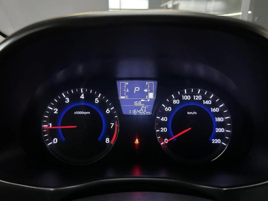 Hyundai Solaris I Рестайлинг Абакан  - изображение 7