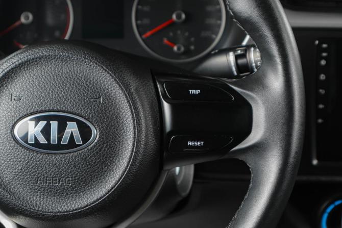 Kia Rio IV Рестайлинг с пробегом 2021 года, цена 1 459 000 рублей, 152112 км, седан, Автокод Объявления