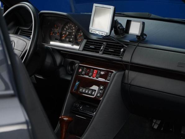 Mercedes-Benz E-Класс I (W124) с пробегом 1993 года, цена 5 350 000 рублей, 30276 км, седан, Автокод Объявления