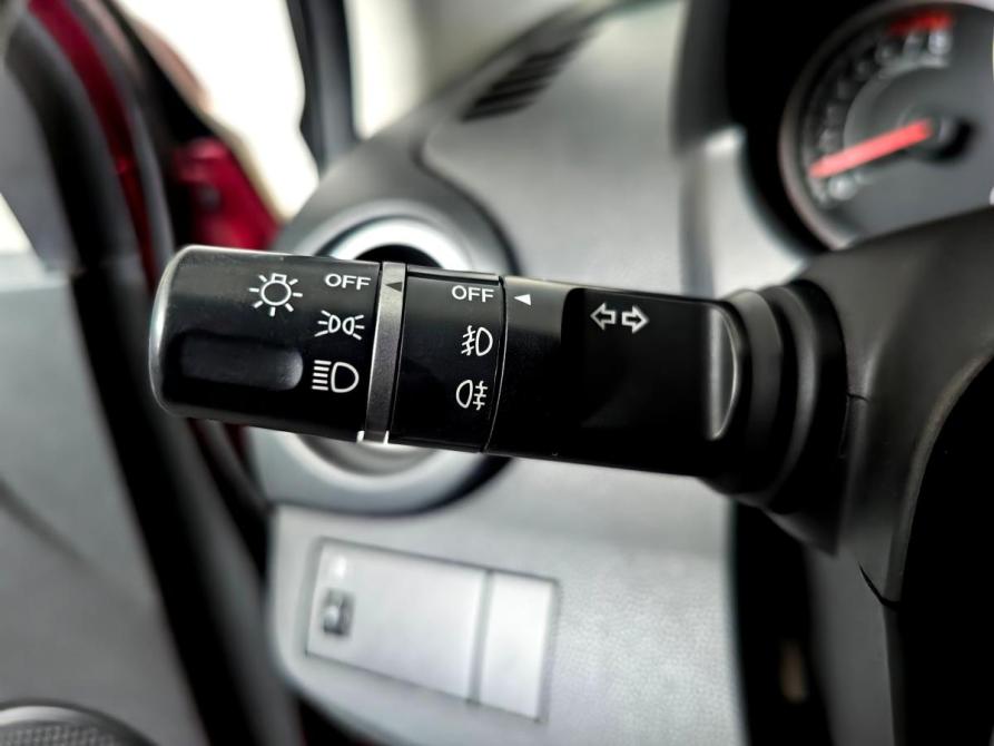 Mazda 2 II Рестайлинг (DE2) Москва  - изображение 15