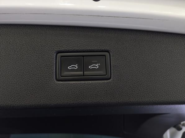 Volkswagen Tiguan II Рестайлинг с пробегом 2021 года, цена 3 635 000 рублей, 61133 км, внедорожник, Автокод Объявления