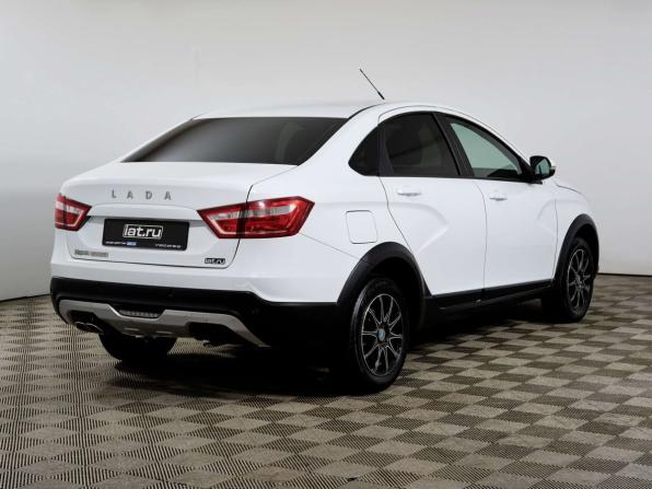 Lada (ВАЗ) Vesta I с пробегом 2018 года, цена 1 048 000 рублей, 71561 км, седан, Автокод Объявления