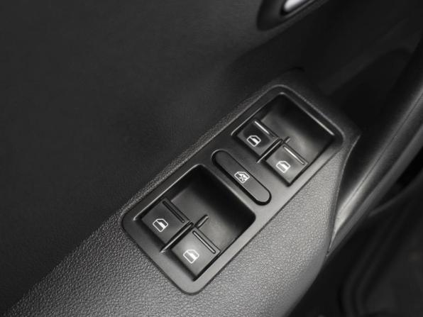 Volkswagen Polo V Рестайлинг с пробегом 2020 года, цена 949 000 рублей, 165223 км, седан, Автокод Объявления
