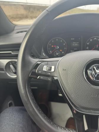 Volkswagen Passat B8 Рестайлинг с пробегом 2021 года, цена 2 600 000 рублей, 68500 км, седан, Автокод Объявления