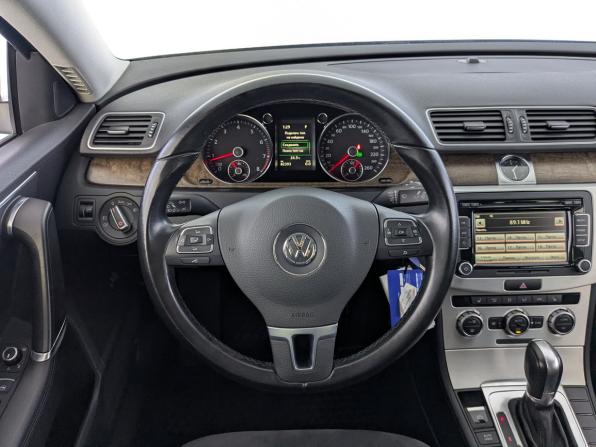 Volkswagen Passat B7 с пробегом 2014 года, цена 1 550 000 рублей, 82388 км, седан, Автокод Объявления