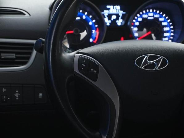 Hyundai Elantra V (MD) с пробегом 2012 года, цена 999 999 рублей, 123311 км, седан, Автокод Объявления
