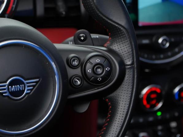 Mini Cabrio III Рестайлинг с пробегом 2019 года, цена 3 499 999 рублей, 39051 км, кабриолет, Автокод Объявления