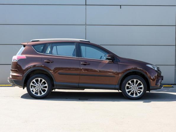 Toyota RAV4 IV (XA40) Рестайлинг с пробегом 2017 года, цена 2 549 000 рублей, 92880 км, внедорожник, Автокод Объявления