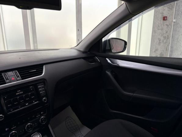 Skoda Octavia III (A7) с пробегом 2016 года, цена 1 745 000 рублей, 131504 км, лифтбек, Автокод Объявления
