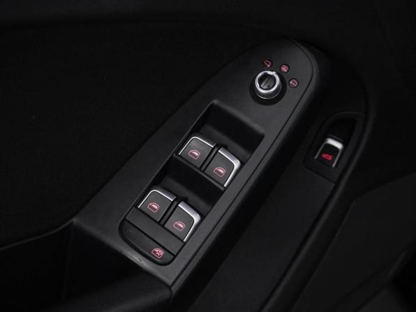 Audi A4 IV (B8) Рестайлинг с пробегом 2013 года, цена 1 349 087 рублей, 200301 км, седан, Автокод Объявления