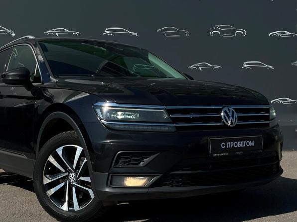 Volkswagen Tiguan II с пробегом 2018 года, цена 1 763 900 рублей, 222992 км, внедорожник, Автокод Объявления