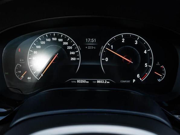 BMW 5 серии VII (G30/G31/G38) с пробегом 2019 года, цена 4 098 000 рублей, 93250 км, седан, Автокод Объявления