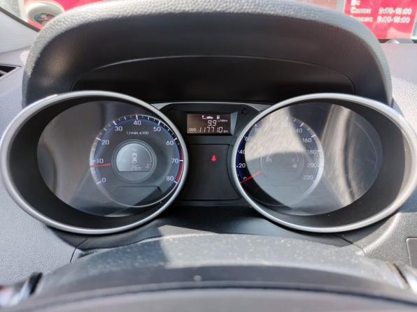 Hyundai ix35 I Рестайлинг с пробегом 2015 года, цена 1 439 000 рублей, 117682 км, внедорожник, Автокод Объявления