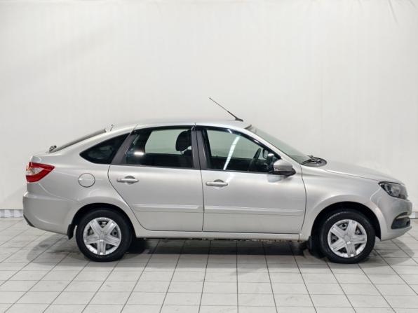 Lada (ВАЗ) Granta I Рестайлинг с пробегом 2019 года, цена 689 000 рублей, 55299 км, лифтбек, Автокод Объявления