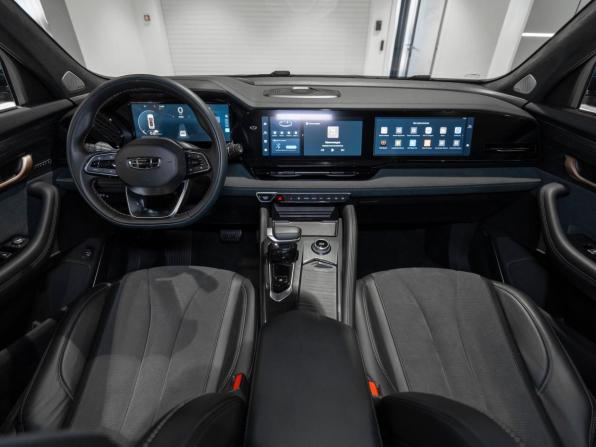 Geely Monjaro I с пробегом 2023 года, цена 3 330 000 рублей, 37529 км, внедорожник, Автокод Объявления