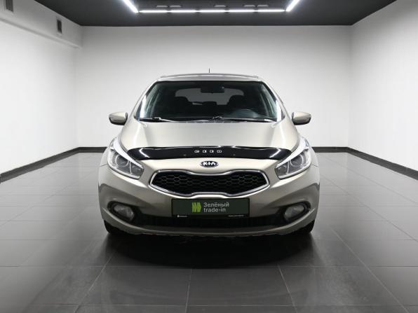 Kia Ceed II с пробегом 2015 года, цена 923 000 рублей, 187243 км, хэтчбек, Автокод Объявления
