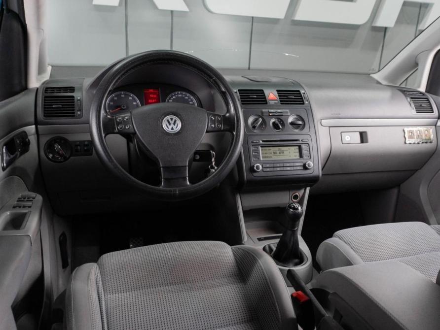 Volkswagen Touran I Тюмень  - изображение 6