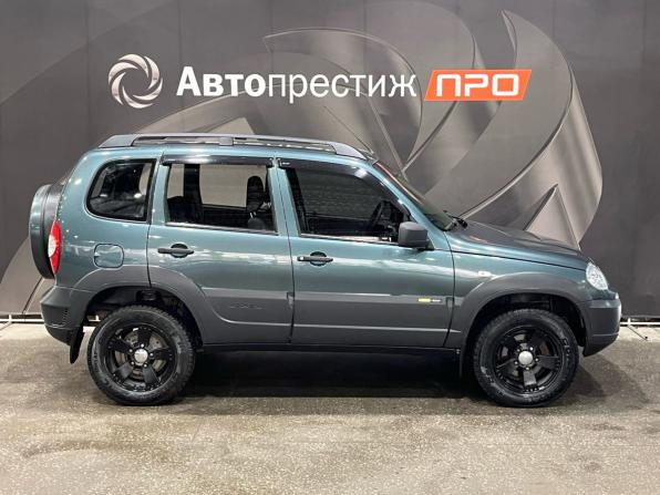 Chevrolet Niva I Рестайлинг с пробегом 2015 года, цена 670 000 рублей, 96024 км, внедорожник, Автокод Объявления