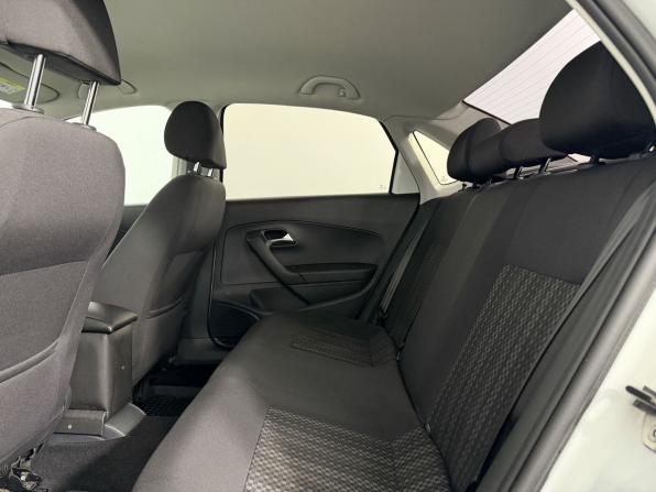 Volkswagen Polo V Рестайлинг с пробегом 2018 года, цена 1 190 000 рублей, 87000 км, седан, Автокод Объявления