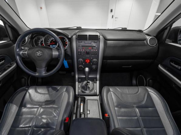 Suzuki Grand Vitara II Рестайлинг с пробегом 2011 года, цена 1 120 000 рублей, 130678 км, внедорожник, Автокод Объявления