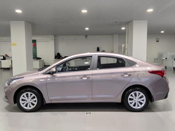 Hyundai Solaris II с пробегом 2019 года, цена 1 117 000 рублей, 125467 км, седан, Автокод Объявления