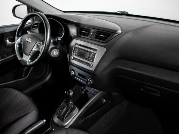Kia Rio III Рестайлинг с пробегом 2016 года, цена 915 000 рублей, 232001 км, седан, Автокод Объявления