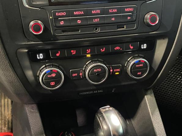 Volkswagen Jetta VI с пробегом 2013 года, цена 1 100 000 рублей, 223646 км, седан, Автокод Объявления