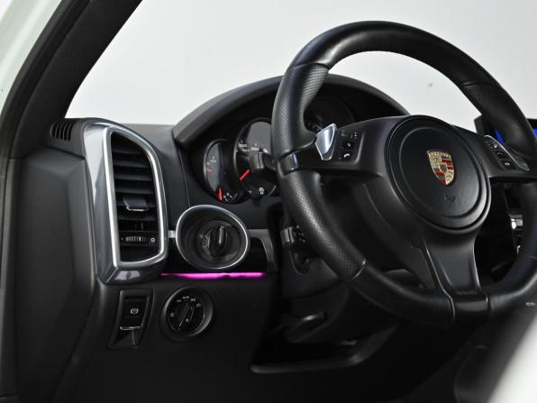 Porsche Cayenne II (958) с пробегом 2013 года, цена 2 499 000 рублей, 136000 км, внедорожник, Автокод Объявления