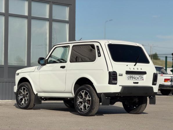 Lada (ВАЗ) Niva Legend с пробегом 2024 года, цена 990 000 рублей, 4500 км, внедорожник, Автокод Объявления